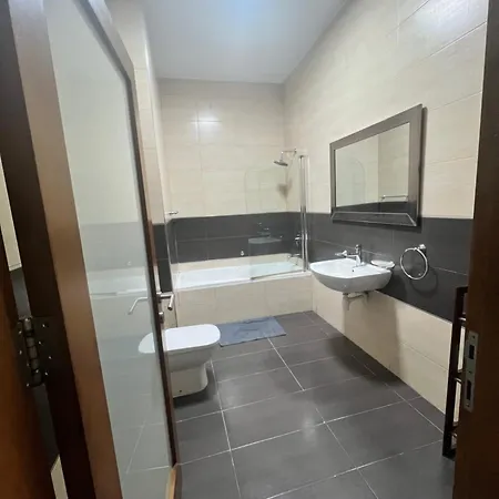 Angel Court Сент Джулианс